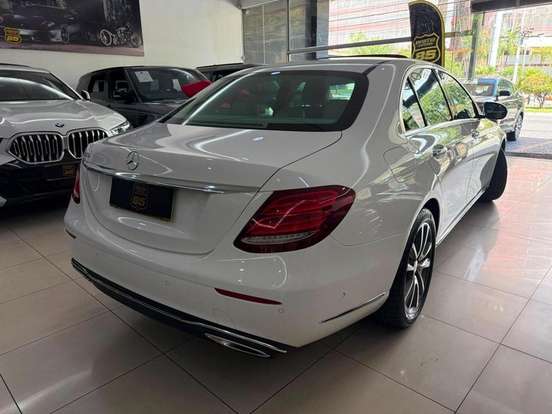 MERCEDES-BENZ-E 250-2.0 CGI GASOLINA EXCLUSIVE 9G-TRONIC MERCEDES-BENZ-E 250-2017
