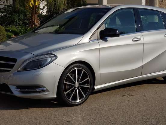MERCEDES-BENZ-B 200-1.6 SPORT TURBO GASOLINA 4P AUTOMÁTICO MERCEDES-BENZ-B 200-2014
