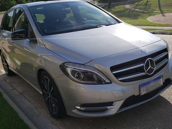 MERCEDES-BENZ-B 200-1.6 SPORT TURBO GASOLINA 4P AUTOMÁTICO MERCEDES-BENZ-B 200-2014