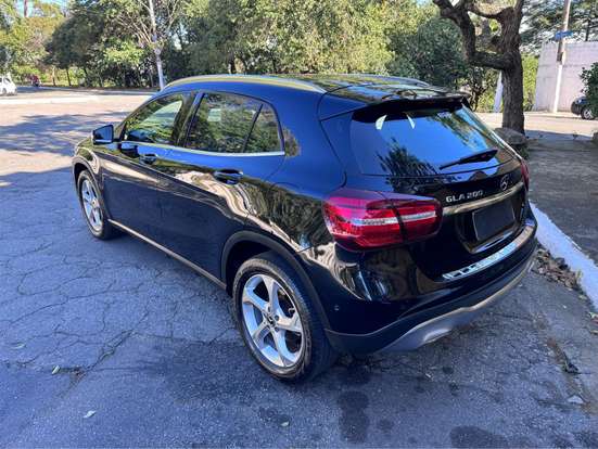 MERCEDES-BENZ-GLA 200-2019