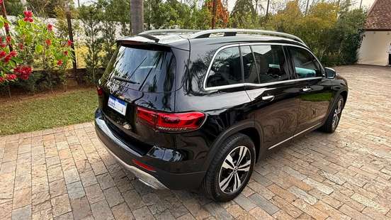 MERCEDES-BENZ-GLB 200-2021