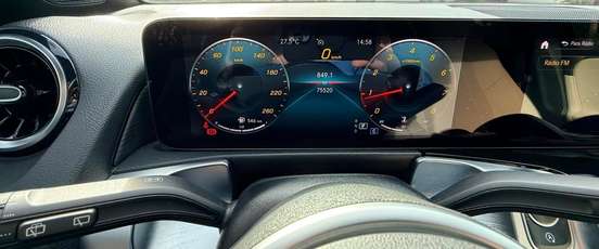 MERCEDES-BENZ-GLB 200-2021
