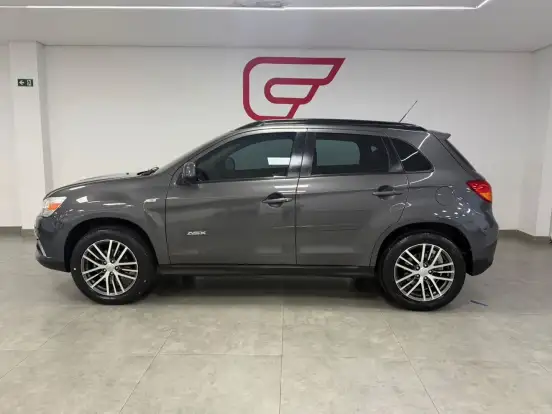 MITSUBISHI-ASX-2017