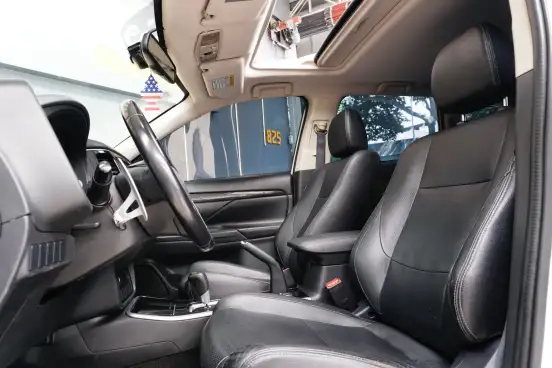 MITSUBISHI-OUTLANDER-2016