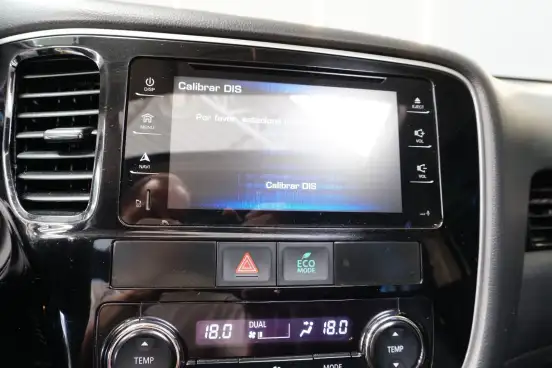 MITSUBISHI-OUTLANDER-2016