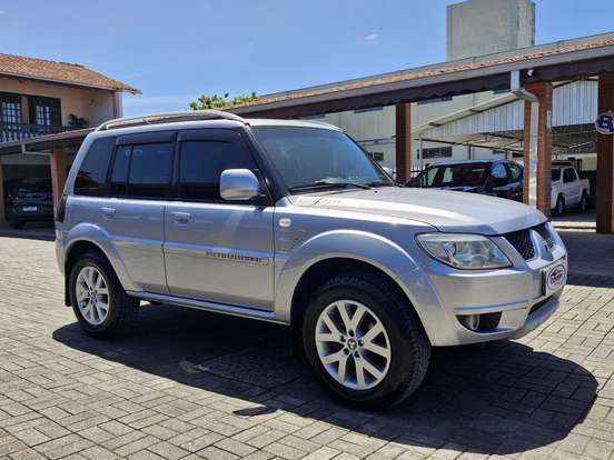 MITSUBISHI-PAJERO TR4-2010