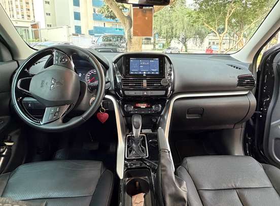 MITSUBISHI-ECLIPSE CROSS-1.5 MIVEC TURBO GASOLINA GLS CVT MITSUBISHI-ECLIPSE CROSS-2024