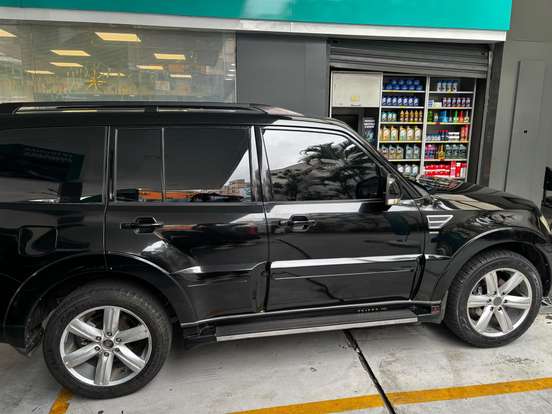 MITSUBISHI-PAJERO FULL-3.2 HPE 4X4 16V TURBO INTERCOOLER DIESEL 4P AUTOMÁTICO MITSUBISHI-PAJERO FULL-2013