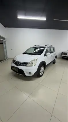 NISSAN LIVINA 1.8 SL X-GEAR 16V FLEX 4P AUTOMÁTICO