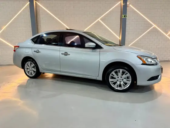 NISSAN SENTRA 2.0 SL 16V FLEX 4P AUTOMÁTICO NISSAN SENTRA 2.0 SL 16V FLEX 4P AUTOMÁTICO