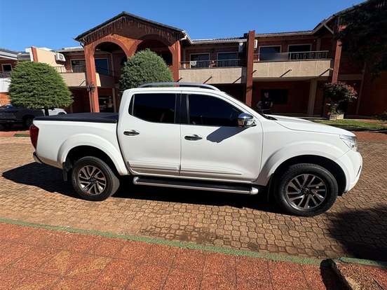 NISSAN-FRONTIER-2.3 16V TURBO DIESEL LE CD 4X4 AUTOMÁTICO NISSAN-FRONTIER-2020