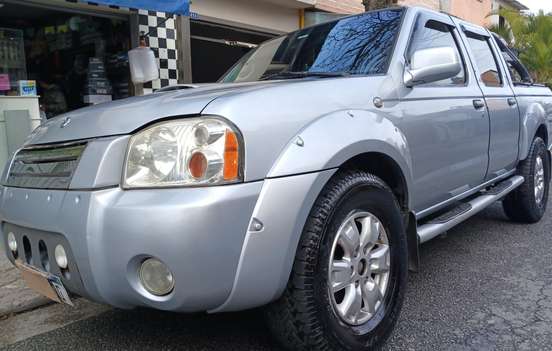 NISSAN-FRONTIER-2004