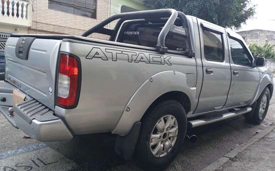 NISSAN-FRONTIER-2004