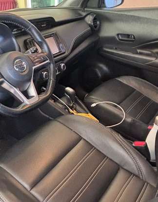 NISSAN-KICKS-2020