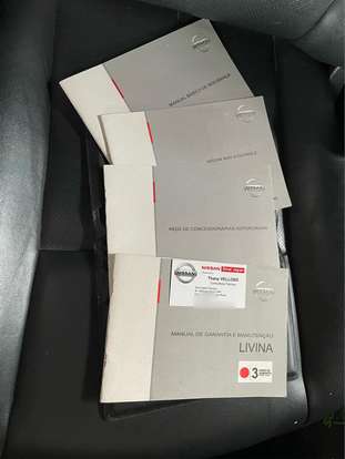 NISSAN-LIVINA-2011