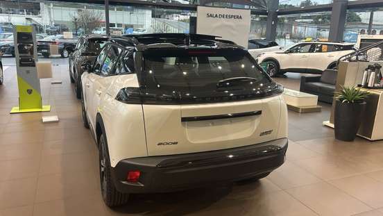 PEUGEOT-2008-2026