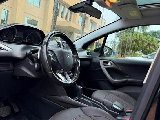PEUGEOT-2008-1.6 16V FLEX GRIFFE 4P AUTOMÁTICO PEUGEOT-2008-2017