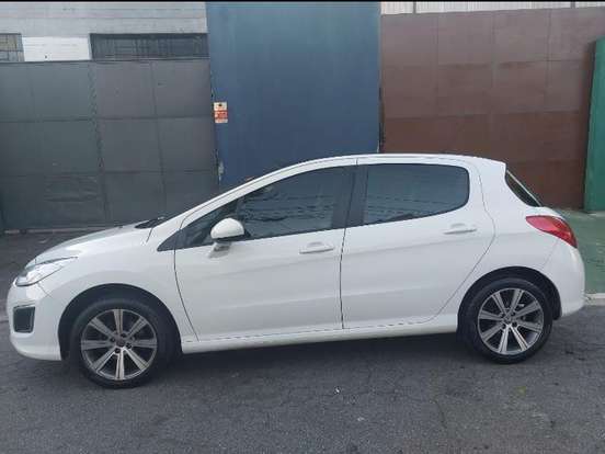 PEUGEOT-308-2.0 FELINE 16V FLEX 4P AUTOMÁTICO PEUGEOT-308-2011