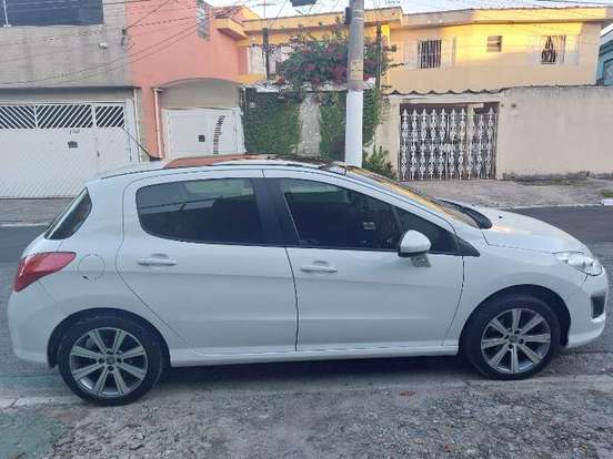 PEUGEOT-308-2.0 FELINE 16V FLEX 4P AUTOMÁTICO PEUGEOT-308-2011