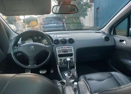 PEUGEOT-308-2011