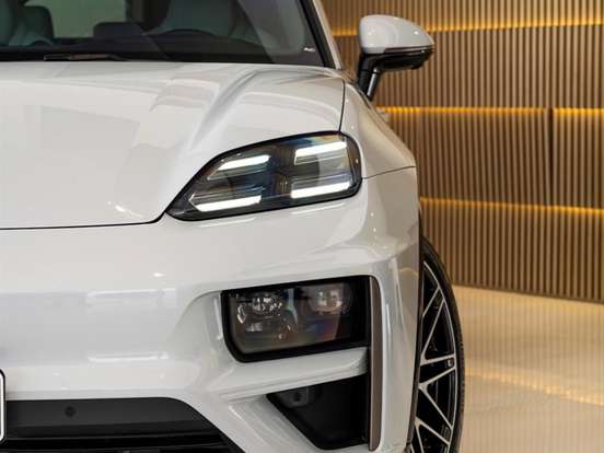 PORSCHE-MACAN-TURBO ELÉTRICO PORSCHE-MACAN-2024