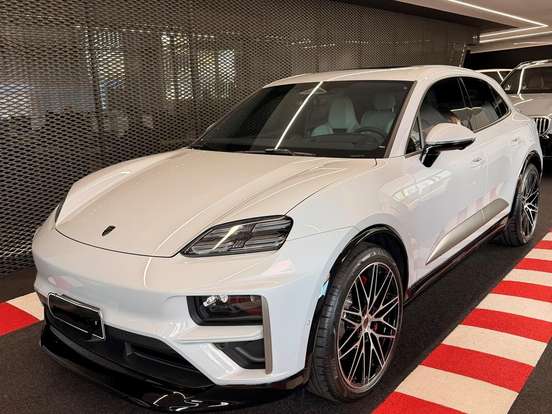 PORSCHE-MACAN-TURBO ELÉTRICO PORSCHE-MACAN-2024