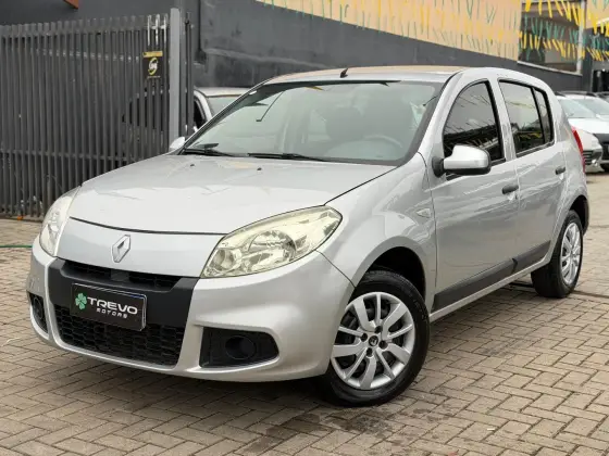 RENAULT SANDERO 1.6 EXPRESSION 8V FLEX 4P MANUAL RENAULT SANDERO 1.6 EXPRESSION 8V FLEX 4P MANUAL