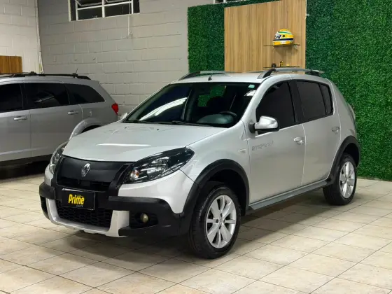 RENAULT SANDERO 1.6 STEPWAY 16V FLEX 4P MANUAL RENAULT SANDERO 1.6 STEPWAY 16V FLEX 4P MANUAL