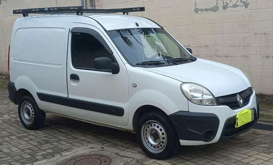 RENAULT-KANGOO-2015