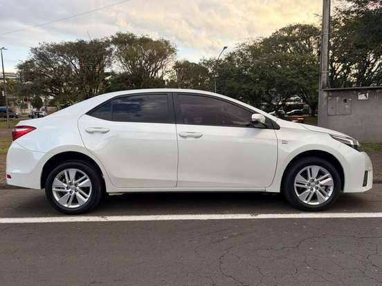 TOYOTA-COROLLA-1.8 GLI 16V FLEX 4P AUTOMÁTICO TOYOTA-COROLLA-2015