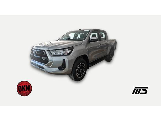 TOYOTA HILUX 2.8 D-4D TURBO DIESEL CD SRV 4X4 AUTOMÁTICO