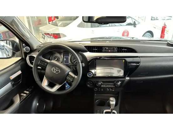 TOYOTA-HILUX-2026