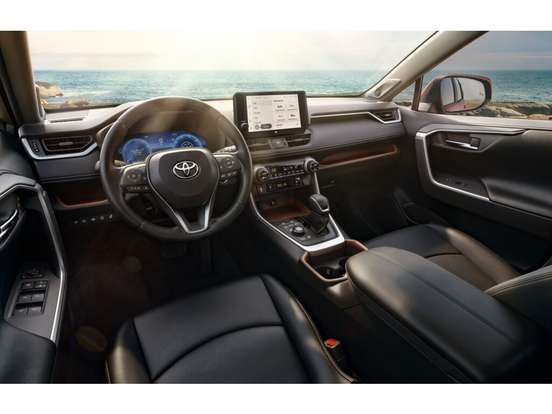 TOYOTA-RAV4-2025