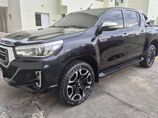TOYOTA-HILUX-2.7 SRV 4X2 CD 16V FLEX 4P AUTOMÁTICO TOYOTA-HILUX-2017