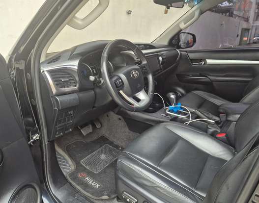 TOYOTA-HILUX-2.7 SRV 4X2 CD 16V FLEX 4P AUTOMÁTICO TOYOTA-HILUX-2017
