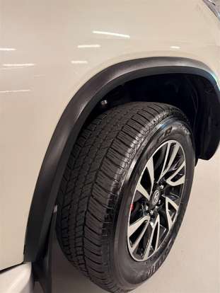 TOYOTA-HILUX SW4-2.8 D-4D TURBO DIESEL SRX 7L 4X4 AUTOMÁTICO TOYOTA-HILUX SW4-2021