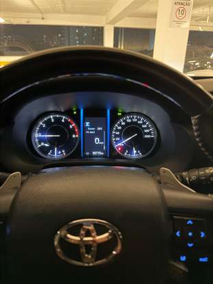 TOYOTA-HILUX SW4-2.8 D-4D TURBO DIESEL SRX 7L 4X4 AUTOMÁTICO TOYOTA-HILUX SW4-2021