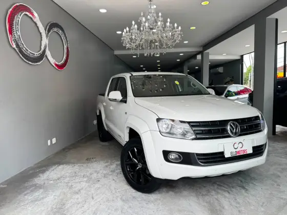 VOLKSWAGEN AMAROK 2.0 HIGHLINE 4X4 CD 16V TURBO INTERCOOLER DIESEL 4P AUTOMÁTICO VOLKSWAGEN AMAROK 2.0 HIGHLINE 4X4 CD 16V TURBO INTERCOOLER DIESEL 4P AUTOMÁTICO