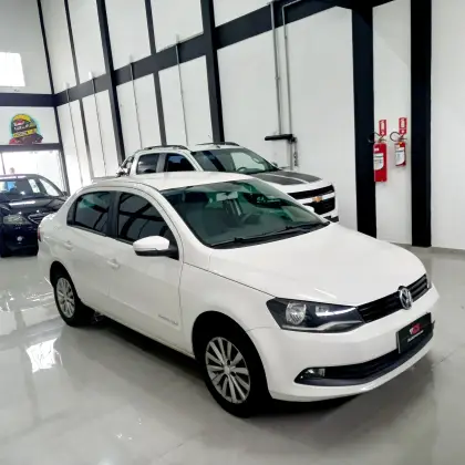 VOLKSWAGEN VOYAGE 1.6 MI COMFORTLINE 8V FLEX 4P MANUAL VOLKSWAGEN VOYAGE 1.6 MI COMFORTLINE 8V FLEX 4P MANUAL