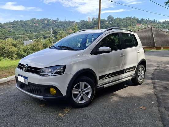 VOLKSWAGEN-CROSSFOX-1.6 MI FLEX 8V 4P MANUAL VOLKSWAGEN-CROSSFOX-2011