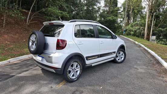 VOLKSWAGEN-CROSSFOX-1.6 MI FLEX 8V 4P MANUAL VOLKSWAGEN-CROSSFOX-2011
