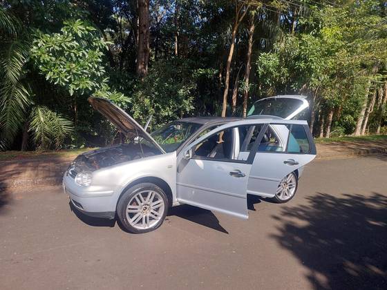 VOLKSWAGEN GOLF 1.6 MI 8V GASOLINA 4P MANUAL
