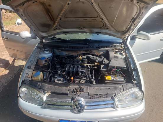 VOLKSWAGEN-GOLF-1.6 MI 8V GASOLINA 4P MANUAL VOLKSWAGEN-GOLF-2000