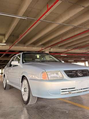 VOLKSWAGEN-SANTANA-1999