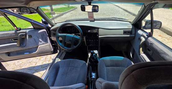 VOLKSWAGEN-SANTANA-1993