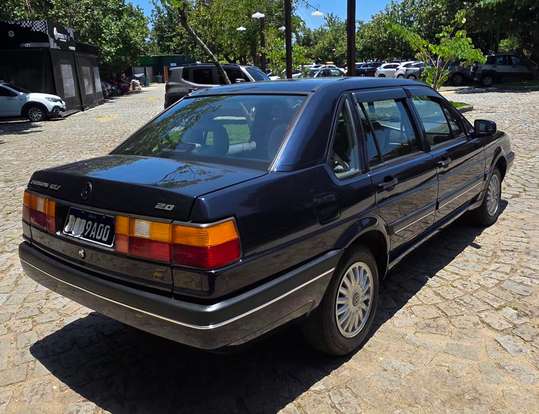 VOLKSWAGEN-SANTANA-1993