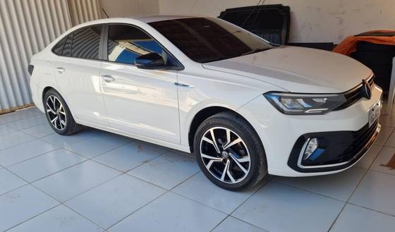VOLKSWAGEN VIRTUS 1.0 170 TSI MANUAL