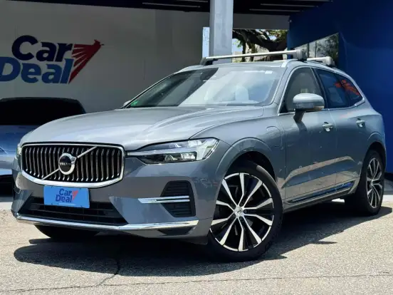VOLVO-XC60-2022