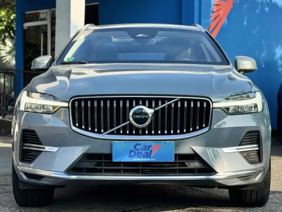 VOLVO-XC60-2022
