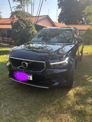 VOLVO-XC40-2019